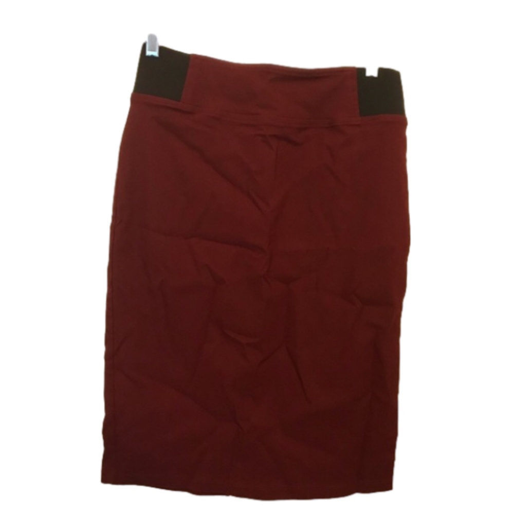 𝅺Soho Apparel Burgandy Skirt